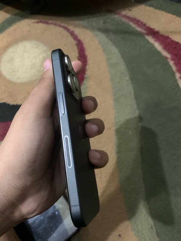 iphone 15 pro 2