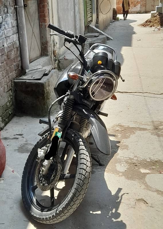 yamaha ybr 125G 8