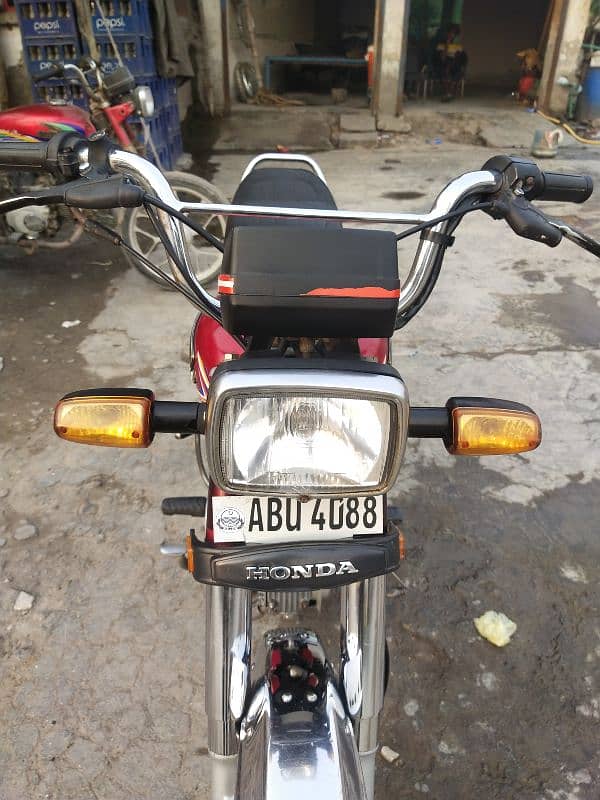 Honda 20model biomatric available 03059828439 3