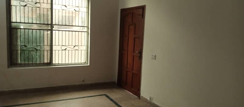 5 marla lower portion for rent in johar town phase 2 11