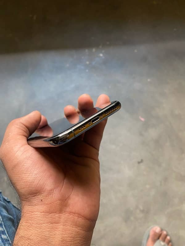 Iphone 11 pro 512gb exchng/12 13 14 15 16 x xs max 3