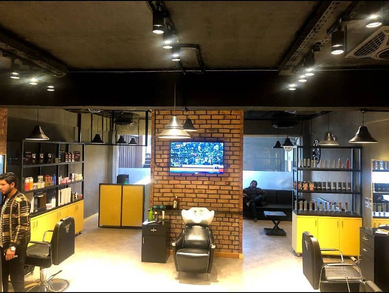 headmasterz salon for sale 10