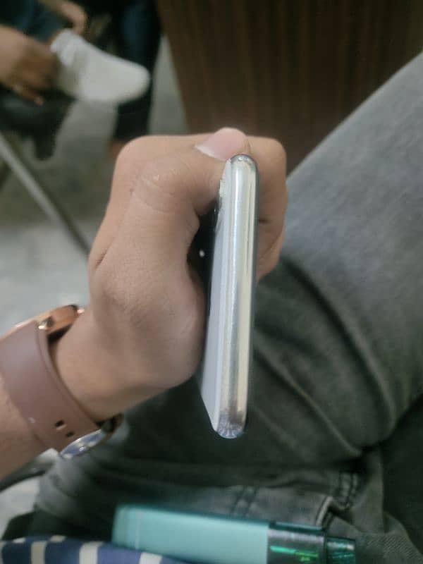 Iphone x 256gb PTA 4