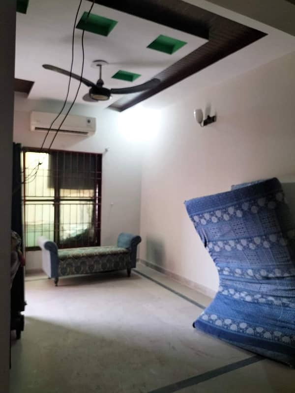 8 marla lower portion for rent in johar town near shadiwal chok for Family and female and bachelor Silent office (Call center + Software house) 2