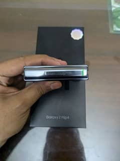 Samsung Z flip 4