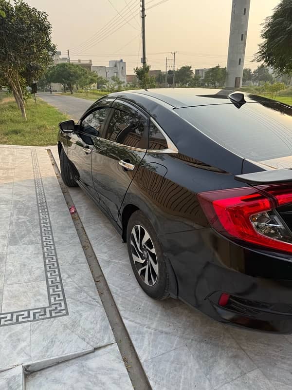 Honda Civic Oriel 2019 8