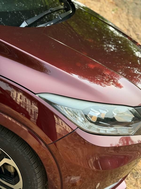 Honda Vezel hybrid Z package Red wine color 2015 model 3