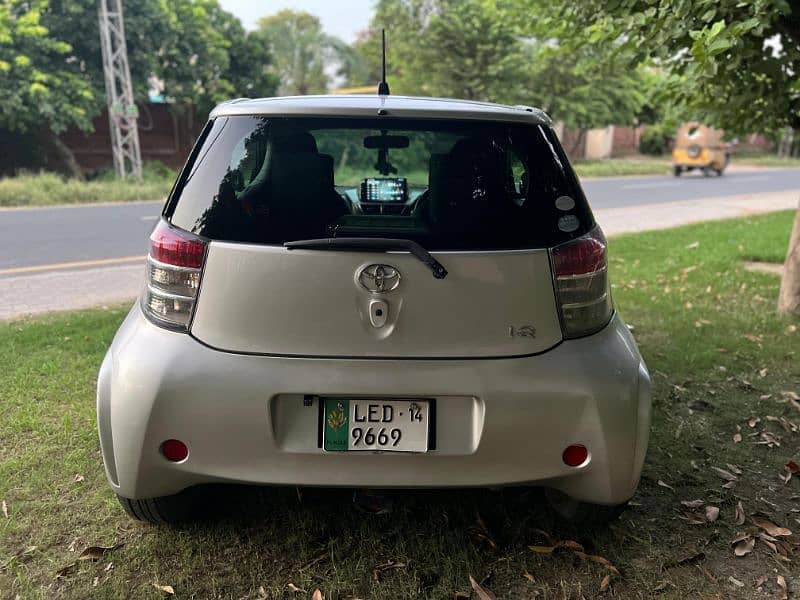 Toyota IQ 2014 Automatic 2