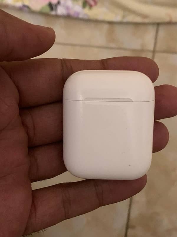 Apple AirPods 2nd generation original 1