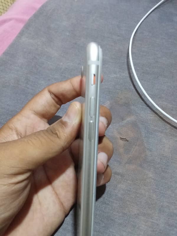 iPhone 8 64gb non pta (sim working ) 4