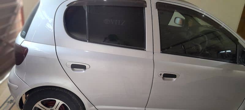 Toyota Vitz 2003 8