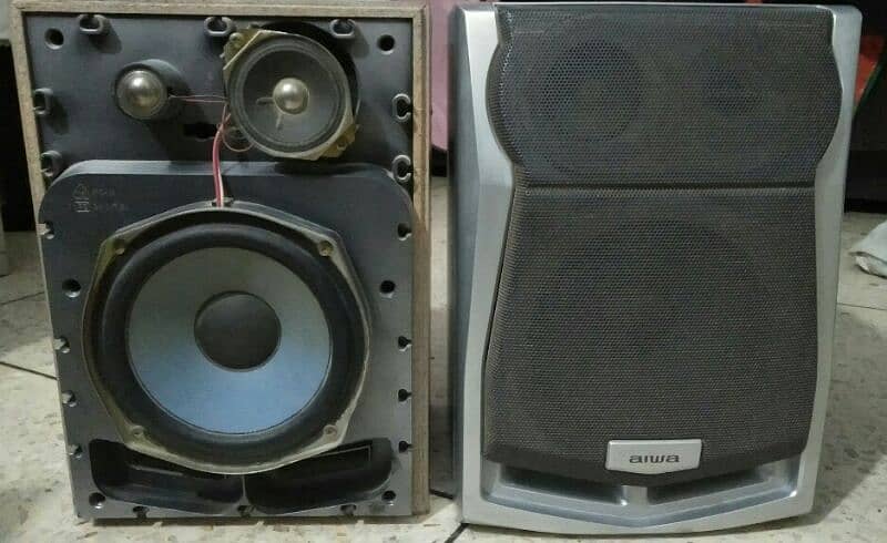 Aiwa Speakers set 5