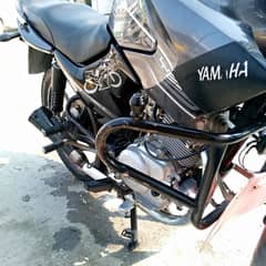 Ybr 125.  Yamaha 2018madel Kashmir number laga hy koi Kam ni hy