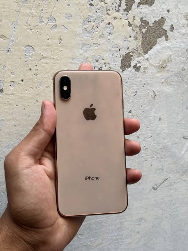 iPhone xs 1