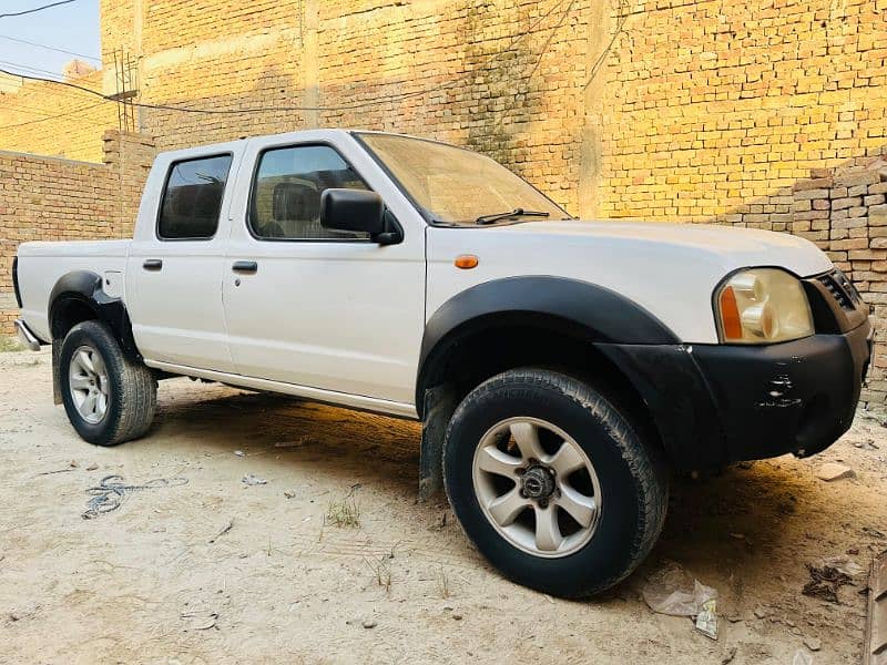 Nissan Navara 2008 4