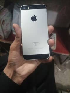 I phone Se 32gb total genman