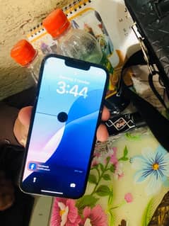 iphone 13 pro screen cracked