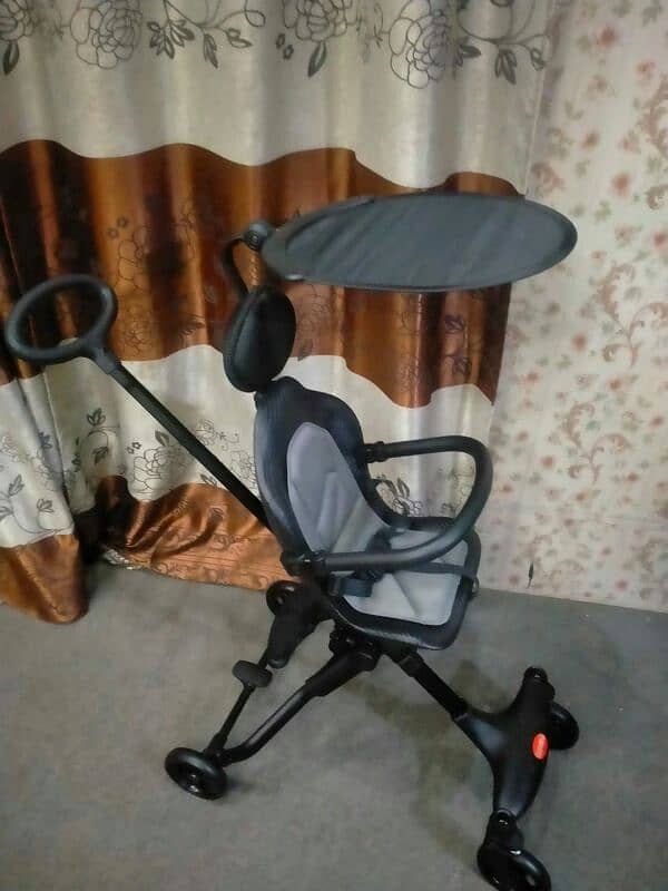 Travelling baby stroller 2