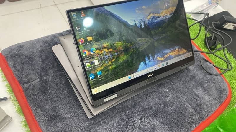 DELL XPS 13 9365 COREI5 8th Generation 8/256GB 11