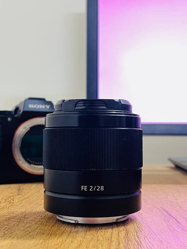 sony a7ii with sony FE 2/28mm lens 0