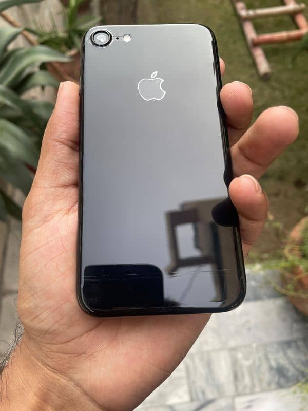 I phone 7 PTA approved 128gb 0