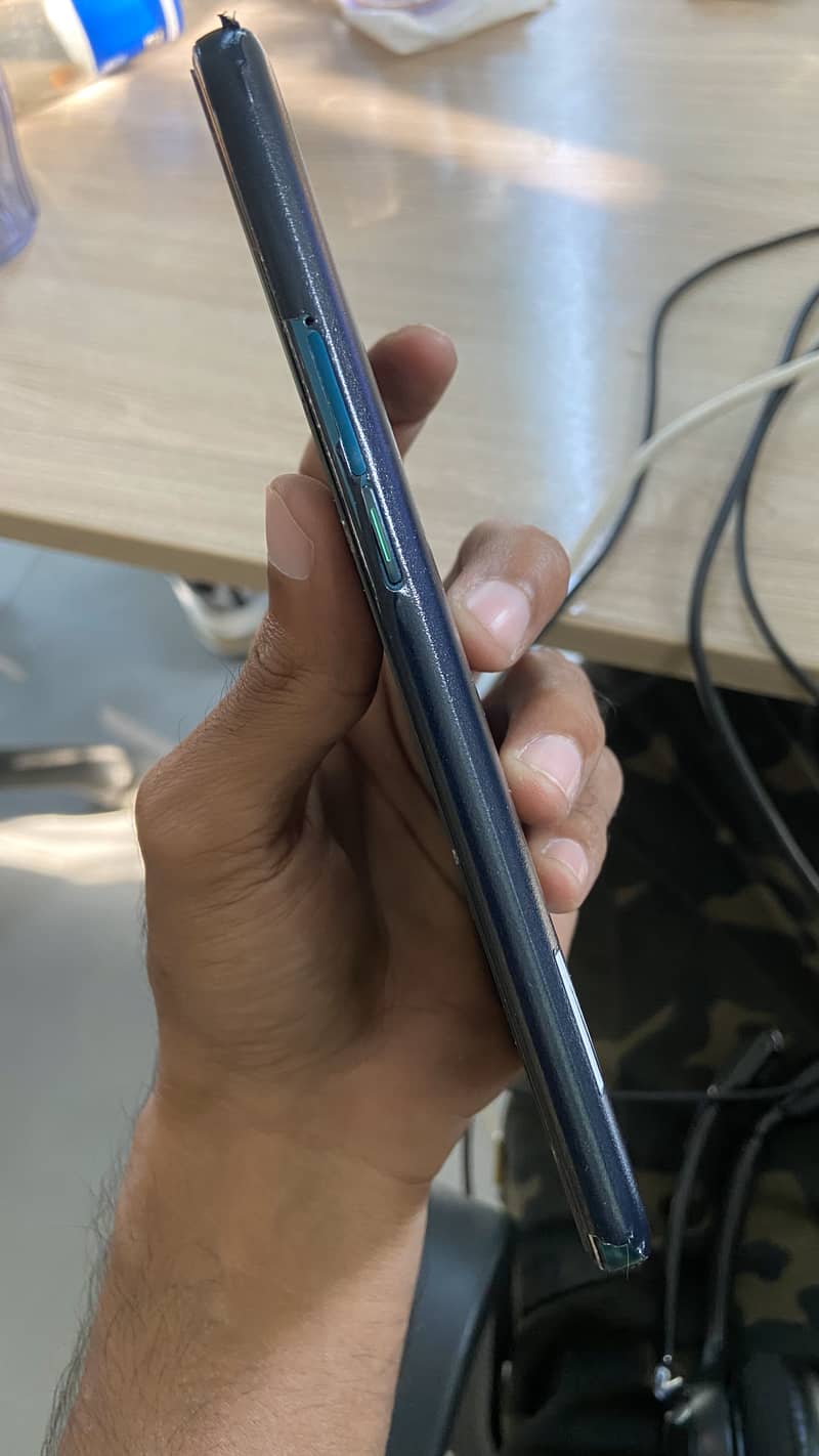 OPPO RENO 2 8/256GB (8+5 GB of RAM & 256GB of ROM) 11