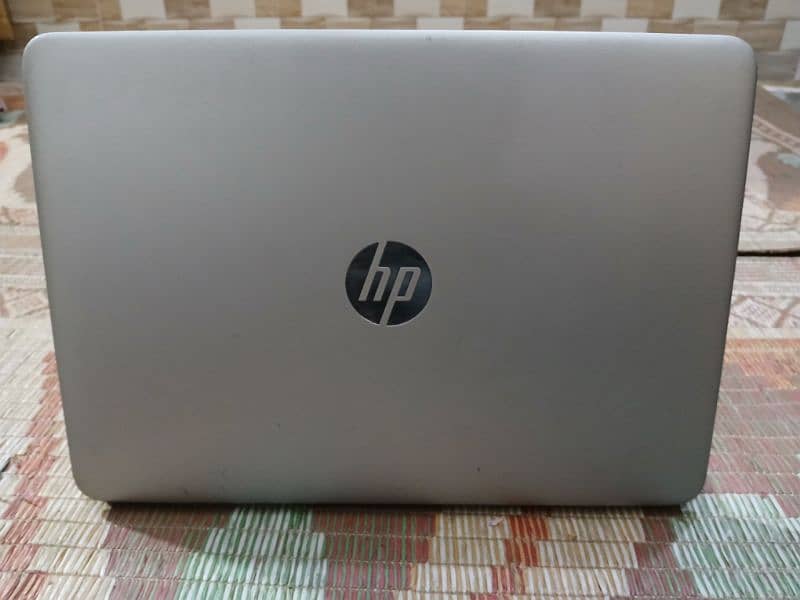 HP Elitebook Core i5 6 generation 8gb ram 512gb HHD 820 G3 4