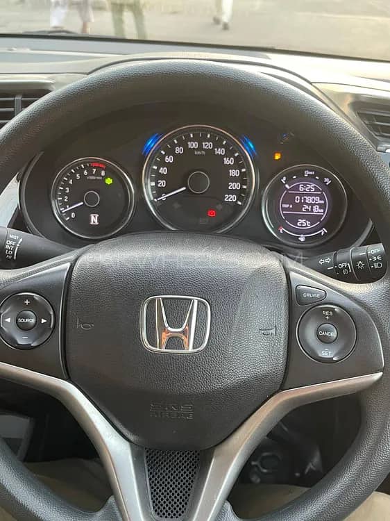 HONDA CITY 1.5 CVT ASPIRE 6