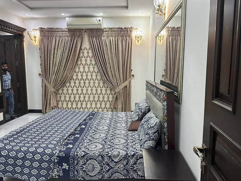 Separate Entry 1 Kanal Furnished Upper portion Available For rent In DHA PHASE 6 Lahore 8