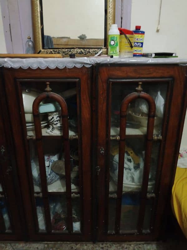 3 Door Barton wali Cupboard 3