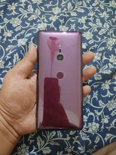 sony XZ3 ladies hand used