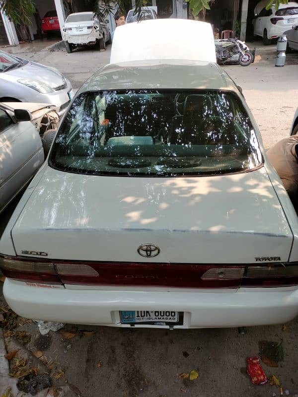 Toyota Corolla 2.0 D 2001 7