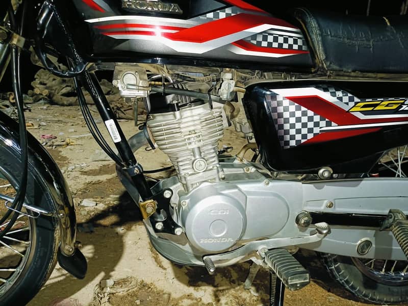 Honda CG 125 2024 3