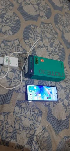 hello I am selling my infinix note 30 16GB Ram 128 room glas change