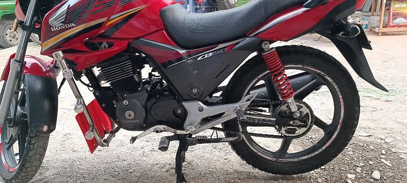 Honda CB150F. Model 2019. Mzd Reg. 6