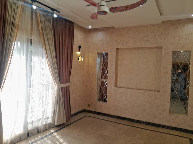 10 Marla Full House Available For Rent In Tulip Block Park View City Lahore 8