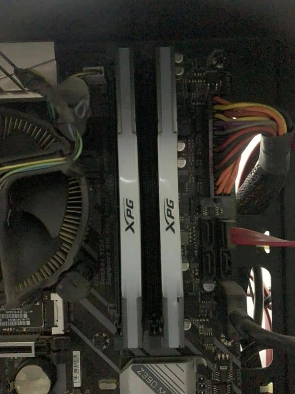 i5 8th gen 1tb Samsung nvme 16 gb d50 rgb ram 3