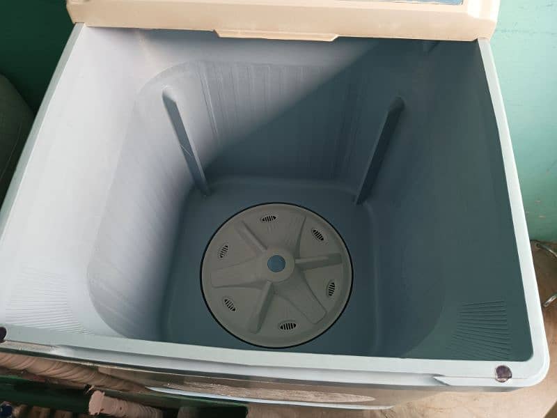 washing machine good condition 10\8 1