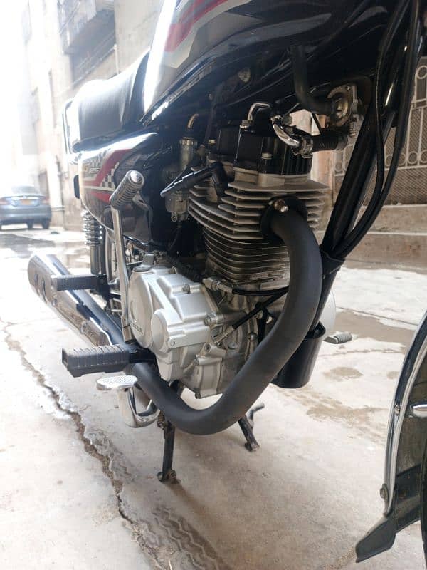 Honda 125 2024 8