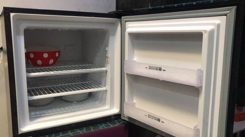 Like Brand New Dawlance inverter Refrigerator For Sale 1