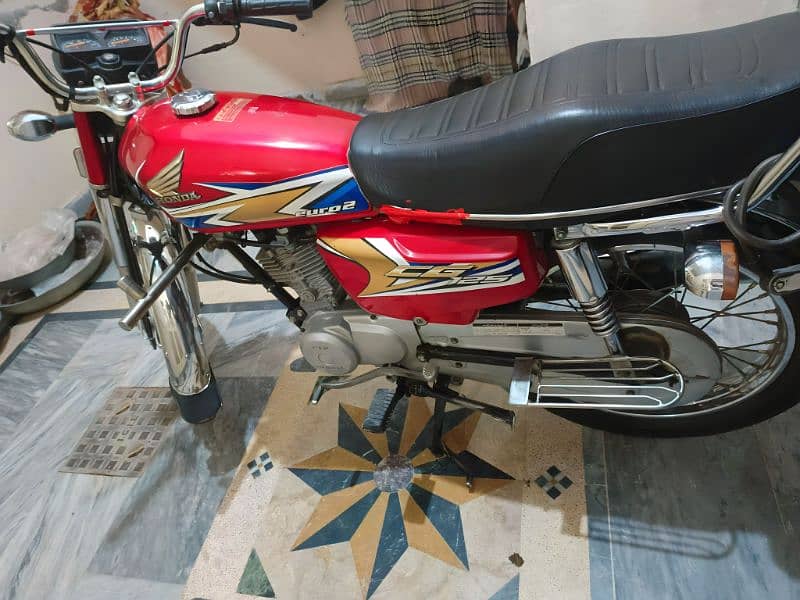 Honda CG 125. Genuine Condition 3