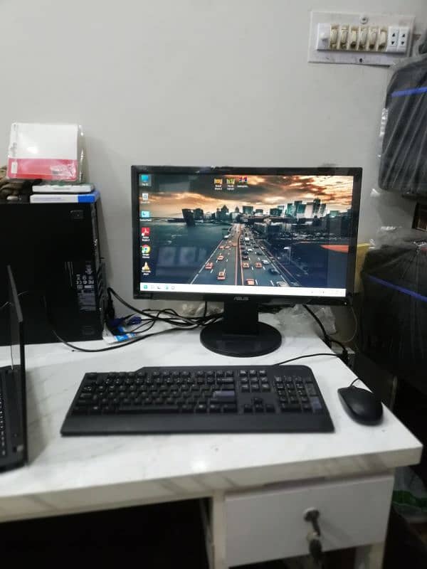 Asus 22" & 24" Full HD Gaming LED Monitor in A+ Condition (UAE Import) 5