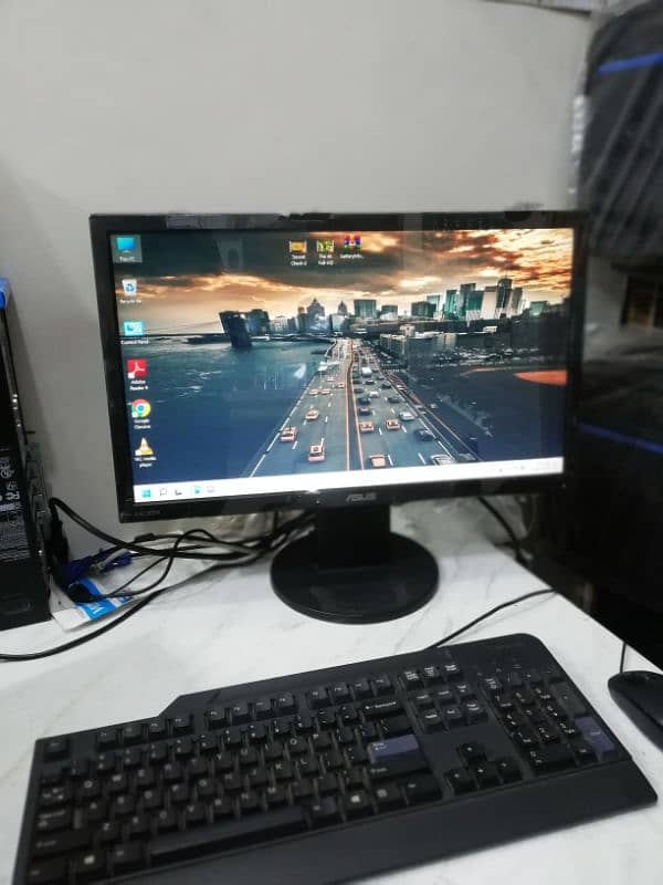 Asus 22" & 24" Full HD Gaming LED Monitor in A+ Condition (UAE Import) 8