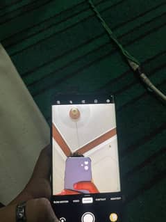 one plus 7 pro(8/256) all ok just back crack hain