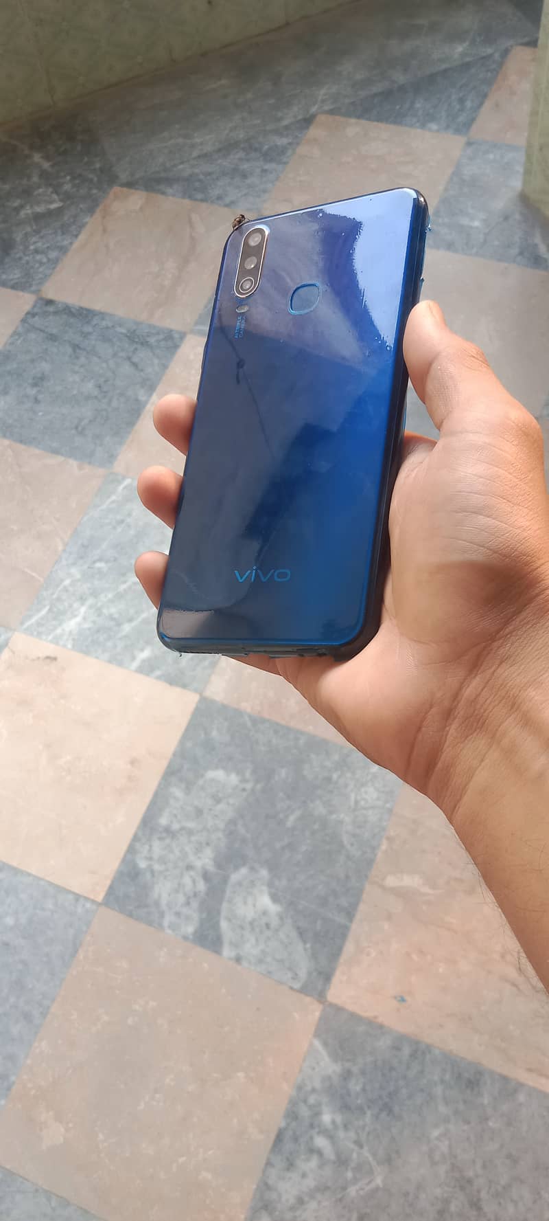 Vivo y 15 Ram 4 GB space 64 GB 1