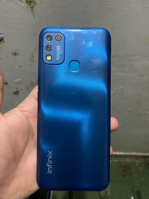 Infinix hot 10 play brand new scratch less condition 1