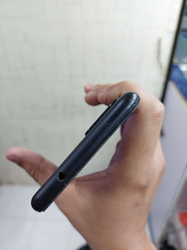 Google Pixel 4a5G. Offical PTA Approved Dual Sim 5