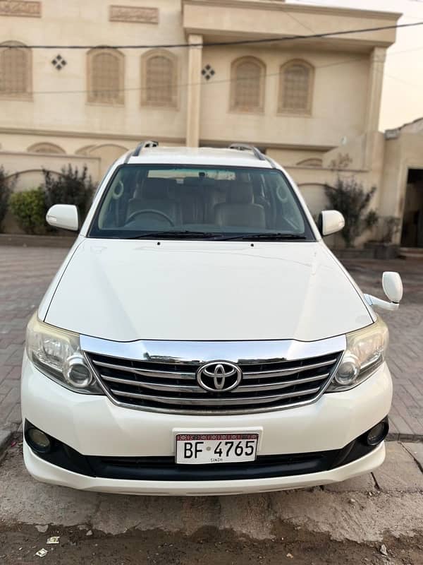 Toyota Fortuner V 2014 2