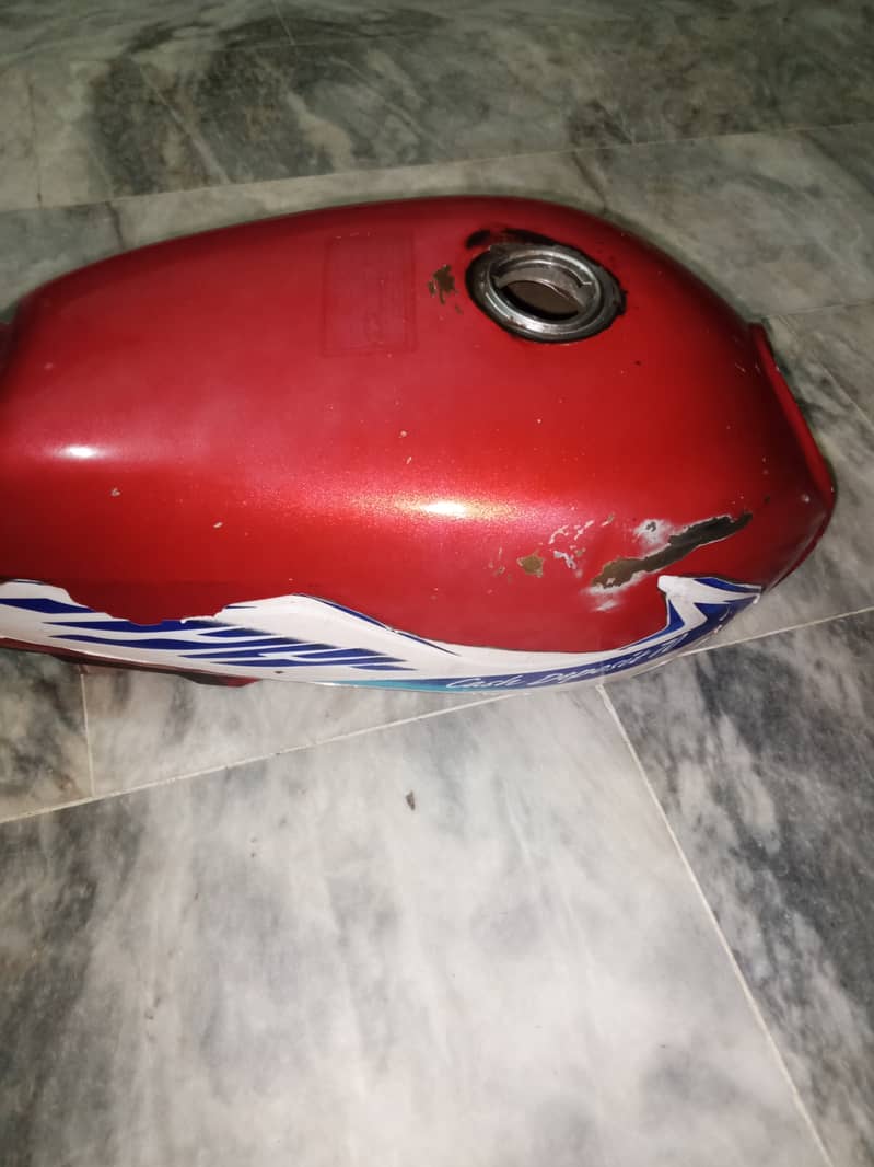 0313.5741152. 70 bike fuel tank 3