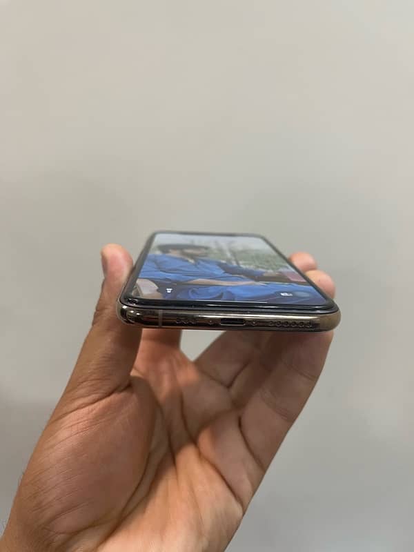 IPHONE XS 512GB PTA APPROVED 4